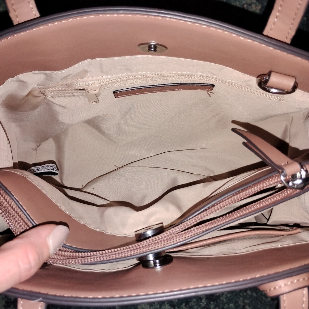 ‼️SOLD‼️Nine West Cream and Brown Satchel - Picture 6 of 10